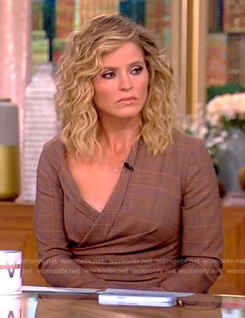 Sara's plaid asymmetric top and skirt on The View