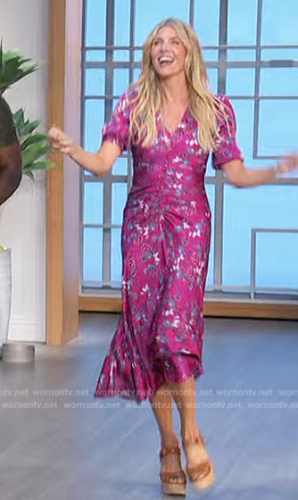Amanda's pink floral print dress on The Talk