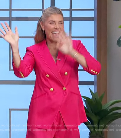 Amanda's pink double breasted blazer on The Talk