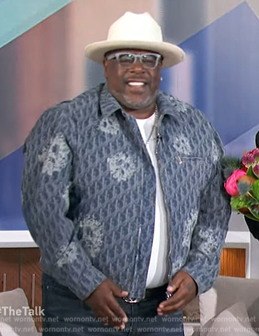 Cedric the Entertainer's printed denim jacket on The Talk