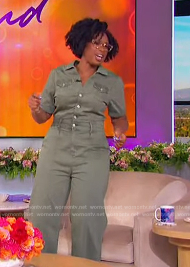Jennifer's green utility jumpsuit on The Jennifer Hudson Show