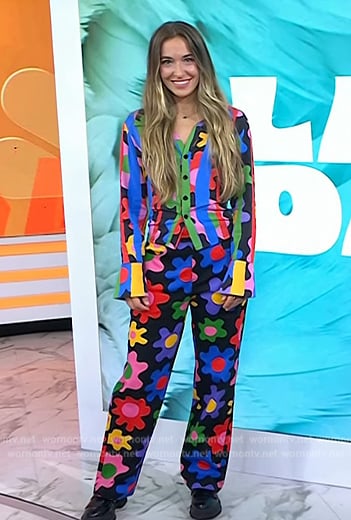 Lauren Daigle's floral blazer and pants on Today
