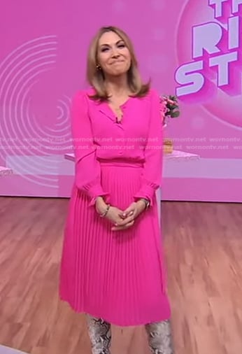 Lori's pink pleated dress on Good Morning America