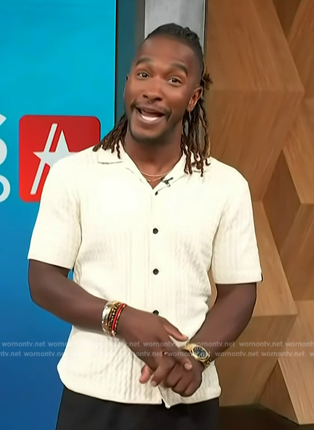 Scott's white ribbed polo on Access Hollywood