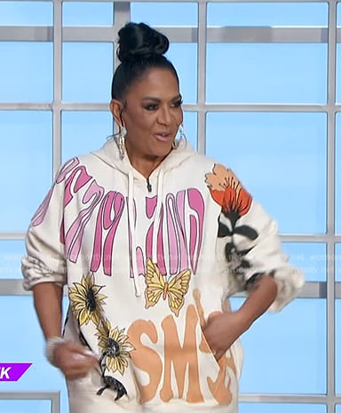 Sheila E's white printed hoodie on The Talk