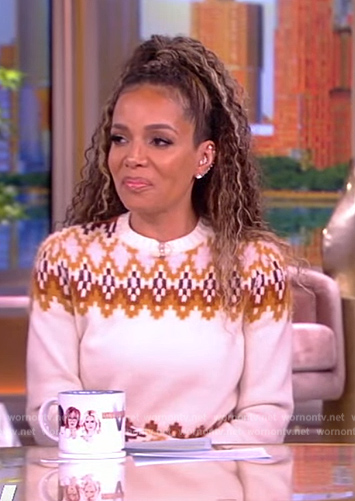 Sunny's white fair isle print sweater on The View