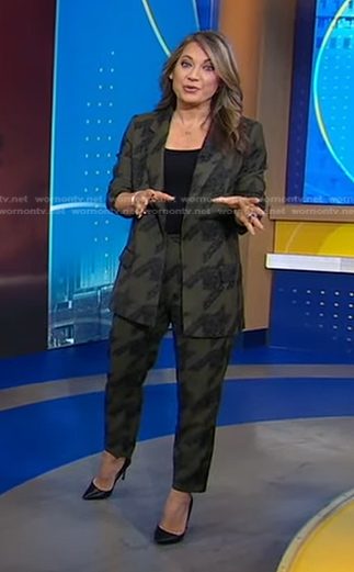 Ginger's green houndstooth pant suit on Good Morning America