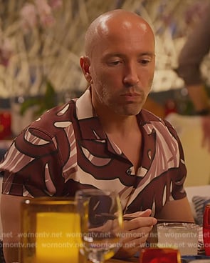 Jason's abstract print shirt on Selling Sunset