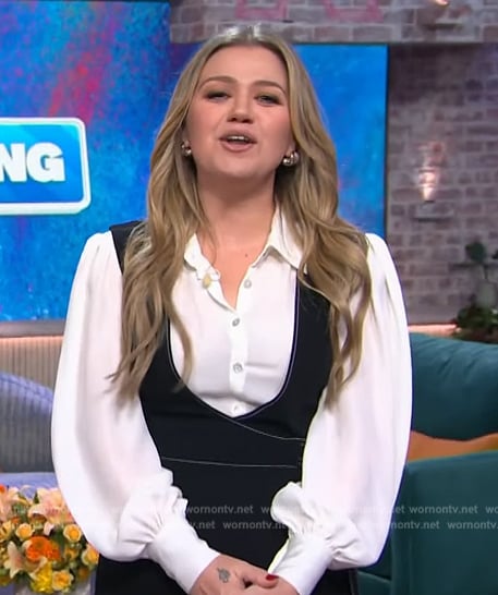 Kelly's black tie waist dress on The Kelly Clarkson Show
