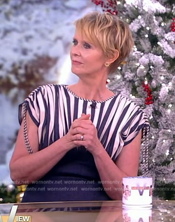 Cynthia Nixon's blue stripe dress on The View