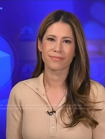 Deirdre's beige ribbed polo sweater on NBC News Daily