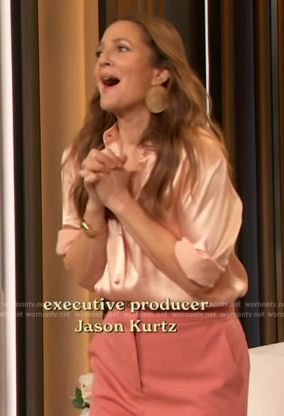 Drew's pink blouse and pants on The Drew Barrymore Show