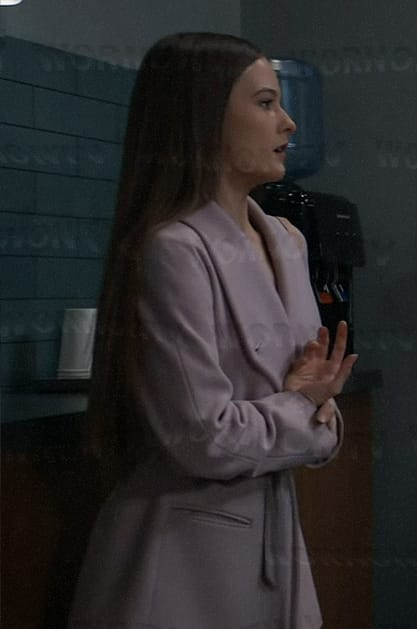 Esme's mauve coat on General Hospital