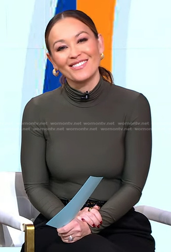 Eva's grey turtleneck top on Good Morning America