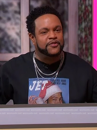 Jawn's Marvin Gaye Santa print sweatshirt on Sherri