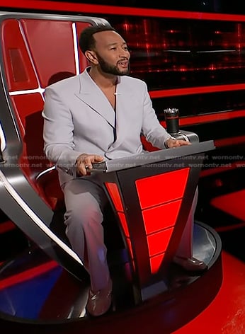 Joh Legend's grey suit on The Voice