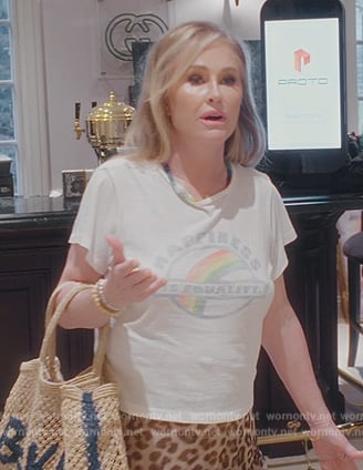 Kathy's white happiness print tee and leopard print skirt on Paris in Love