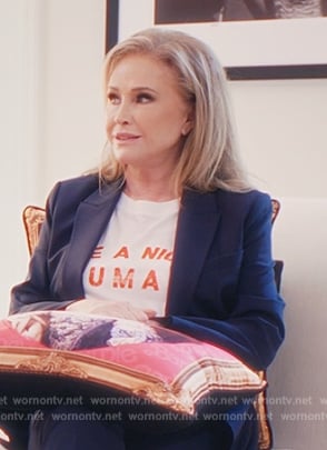 Kathy's white print tee on Paris in Love