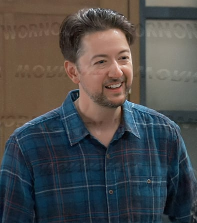Spinelli's blue plaid shirt on General Hospital
