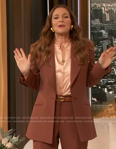Drew's pink satin blouse and blazer on The Drew Barrymore Show