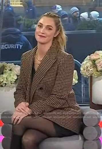 Jasmine Snow's houndstooth print blazer on Today