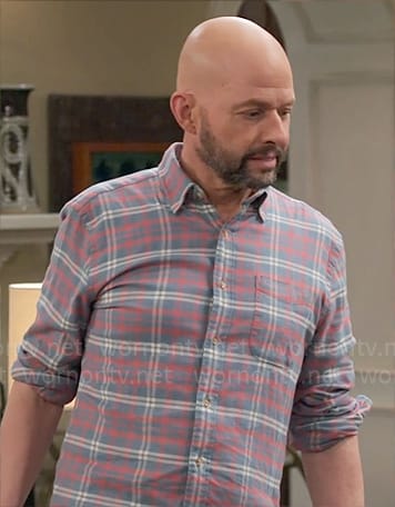 Jim's red and blue plaid shirt on Extended Family