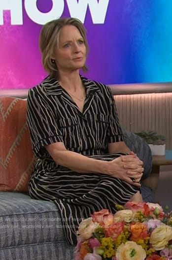 Jodie Foster's black printed shirtdress on The Kelly Clarkson Show