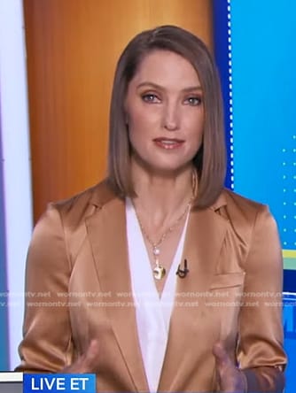 Kayna Whitworth's satin blazer on Good Morning America