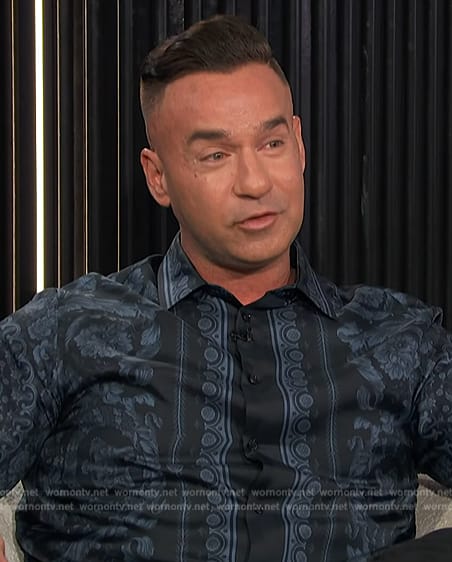 Mike's blue paisley print shirt on E! News