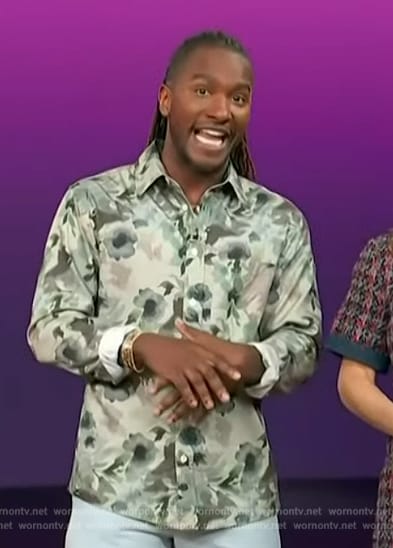 Scott's green floral print shirt on Access Hollywood