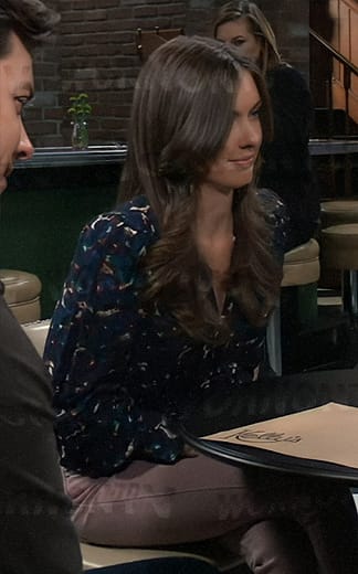 Willow's blue printed v-neck top on General Hospital
