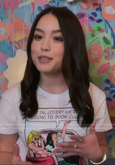 Annabelle Chang's graphic book club tee on The Kelly Clarkson Show