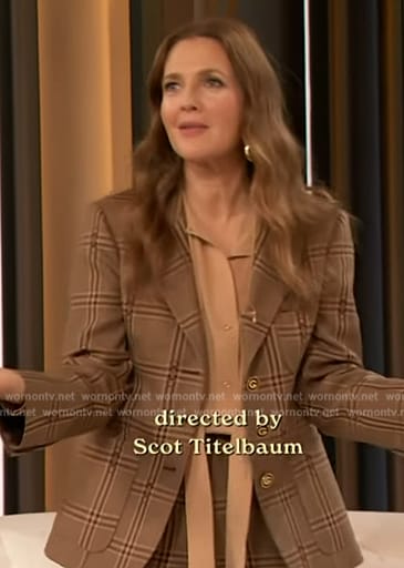 Drew's plaid blazer and pants on The Drew Barrymore Show