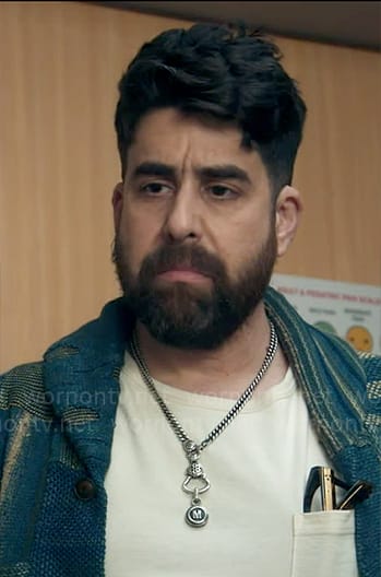 Harry's necklace on The Equalizer