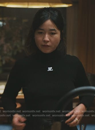 Jane's black turtleneck sweater on Mr. & Mrs. Smith