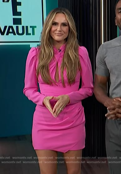 Keltie's pink twist front dress on E! News