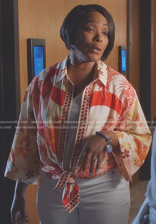 Athena's palm tree print shirt on 9-1-1