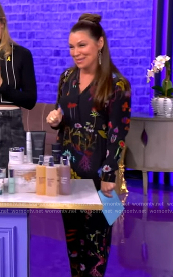Gretta Monahan's floral  on The View