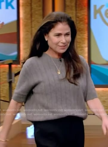 Maura Tierney's gray ribbed short sleeve sweater on Live with Kelly and Mark