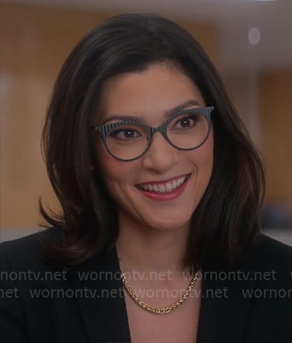 Susan's round glasses on So Help Me Todd