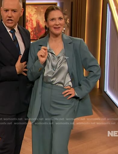Drew's blue blazer and pants on The Drew Barrymore Show