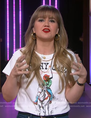 Kelly's Johnny Cash graphic tee on The Kelly Clarkson Show