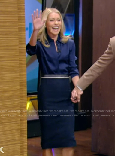 Kelly's navy pencil skirt on Live with Kelly and Mark