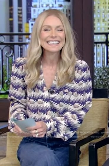 Kelly's printed blouse on Live with Kelly and Mark