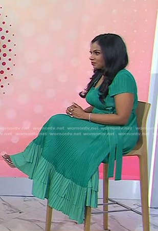 Niro Feliciano's green pleated dress on Today