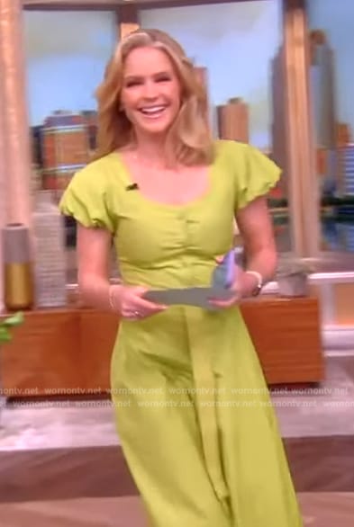 Sara's green tie waist linen dress on The View