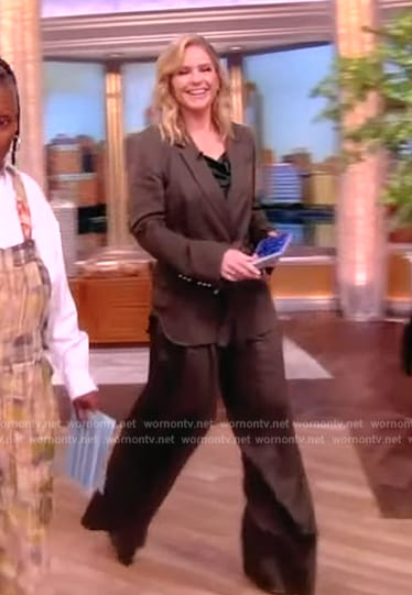 Sara's belted blazer on The View
