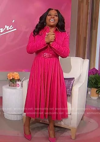 Sherri's pink pleated shirtdress on Sherri