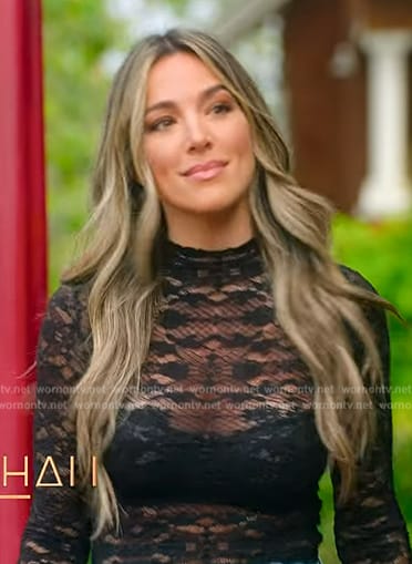 Alex's black lace top on Selling the OC