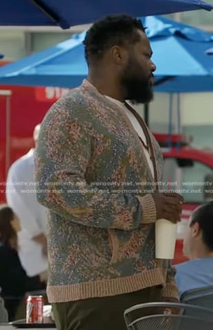 Amir's printed knit zip front jacket on 9-1-1
